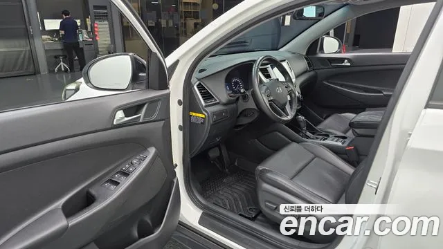 Hyundai Tucson 2015 thumb 10