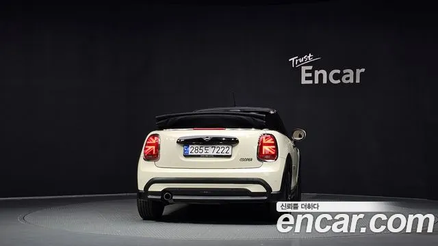 MINI Cooper Convertible 2021 thumb 4