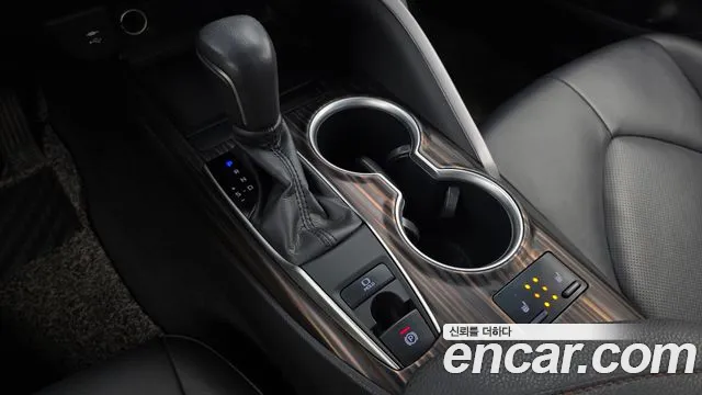 Toyota Camry 2018 thumb 8