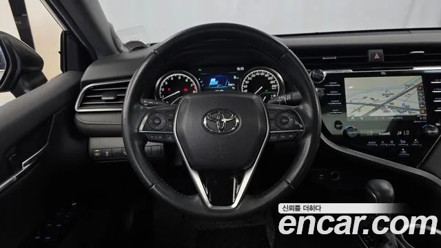 Toyota Camry 2018 thumb 12