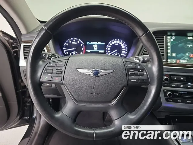 Genesis G80 2017 thumb 6