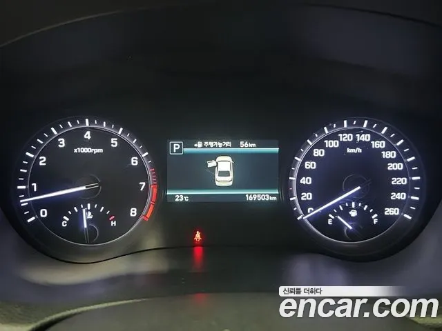 Genesis G80 2017 thumb 8