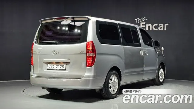 Hyundai Starex 2014 thumb 2