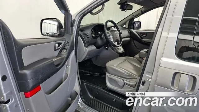 Hyundai Starex 2014 thumb 10