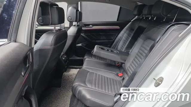 Volkswagen Passat (North America and China) 2021 thumb 12