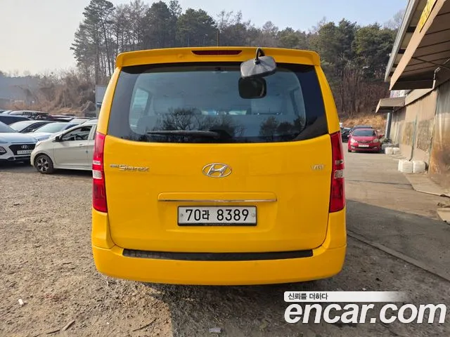 Hyundai Starex 2016 thumb 4