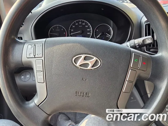 Hyundai Starex 2016 thumb 8