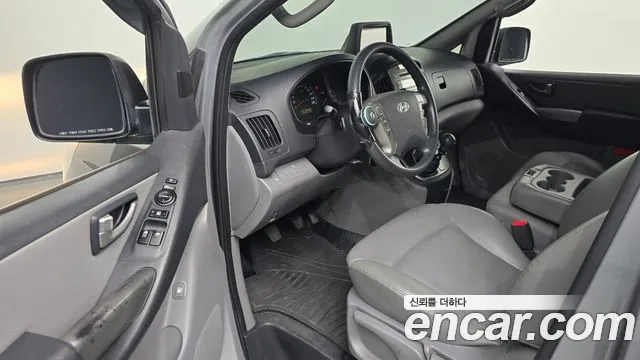 Hyundai Starex 2014 thumb 10