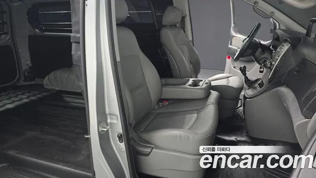 Hyundai Starex 2014 thumb 11