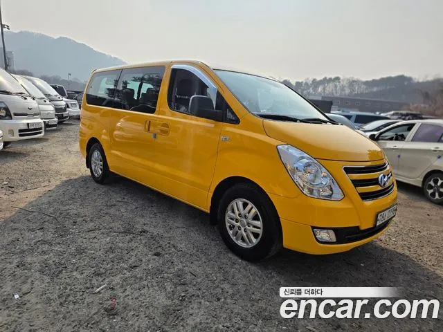 Hyundai Starex 2016 thumb 2