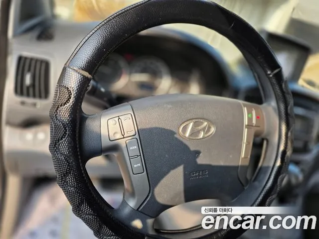 Hyundai Starex 2016 thumb 8