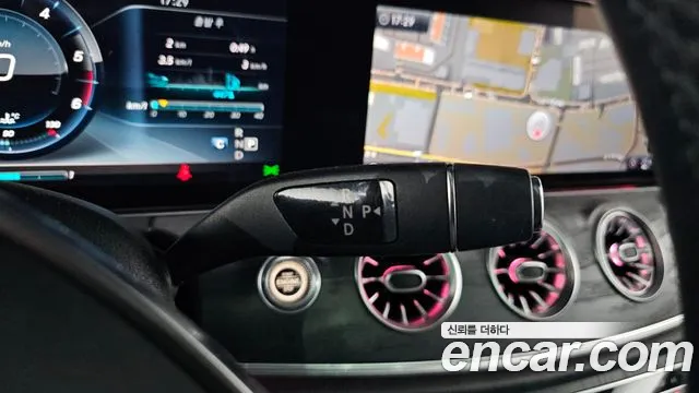 Mercedes-Benz E-Класс 2017 thumb 9