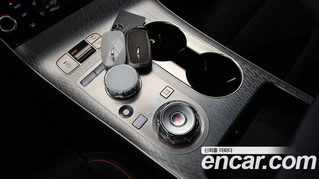 Genesis GV70 2024 thumb 8