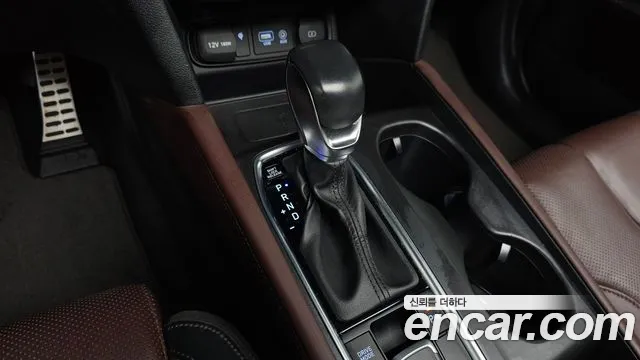 Hyundai Santa Fe 2019 thumb 9