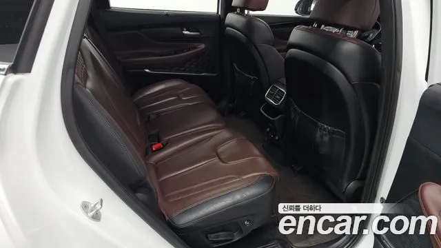 Hyundai Santa Fe 2019 thumb 12