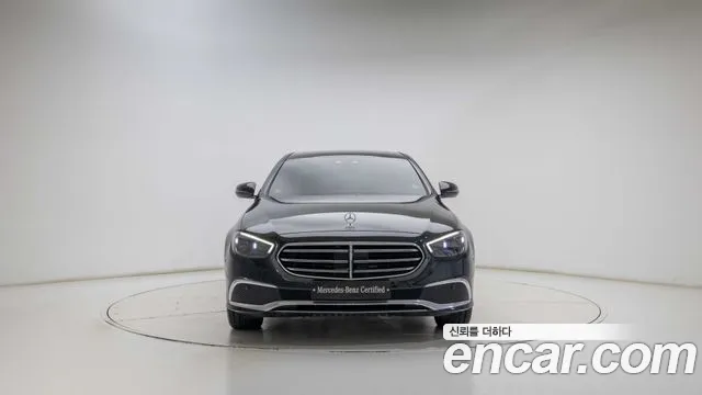 Mercedes-Benz E-Класс 2021 thumb 3