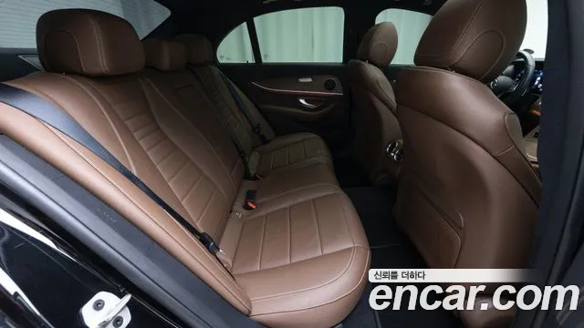 Mercedes-Benz E-Класс 2021 thumb 10