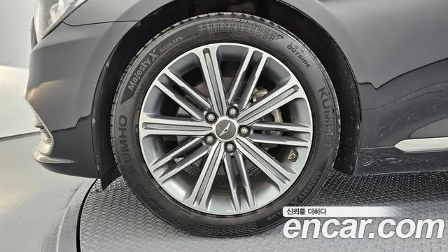 Genesis G80 2017 thumb 5