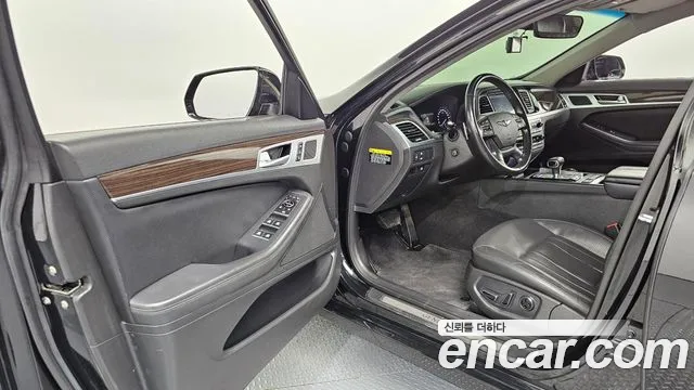 Genesis G80 2017 thumb 10