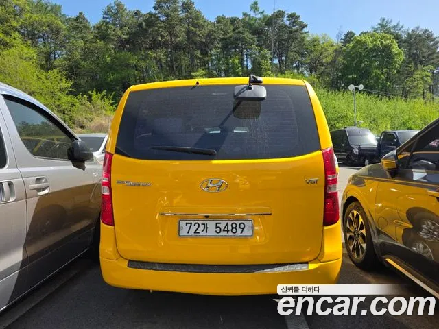 Hyundai Starex 2015 thumb 4