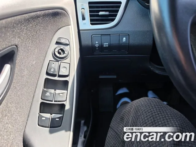 Hyundai i30 2015 thumb 7