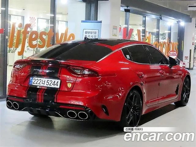 Kia Stinger 2018 thumb 4