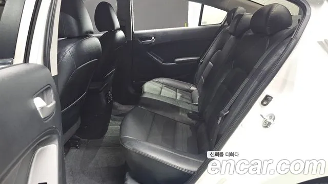 Kia K3 2014 thumb 11