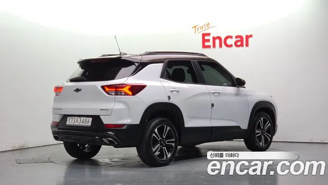 ChevroletGMDaewoo TrailBlazer 2021 thumb 2
