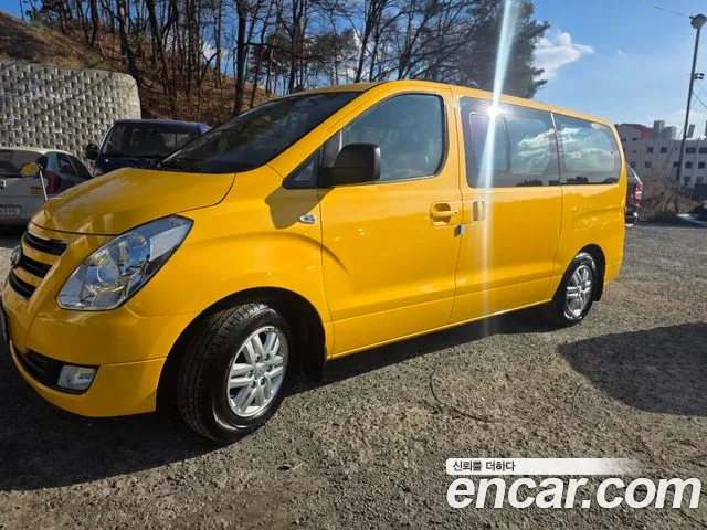 Hyundai Starex 2016 thumb 3