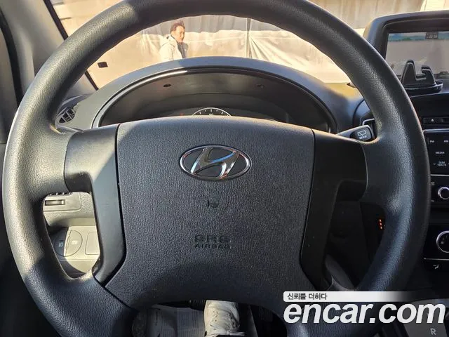 Hyundai Starex 2016 thumb 6