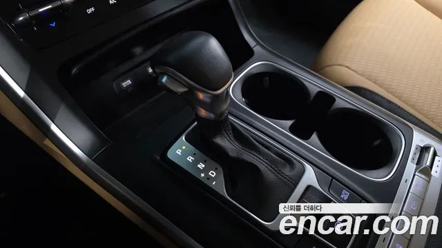 Kia Carnival 2023 thumb 9