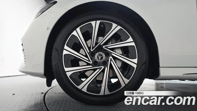 Mercedes-Benz E-Класс 2024 thumb 4