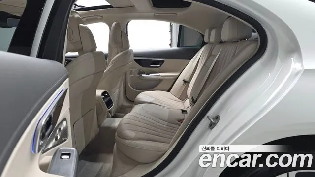 Mercedes-Benz E-Класс 2024 thumb 11