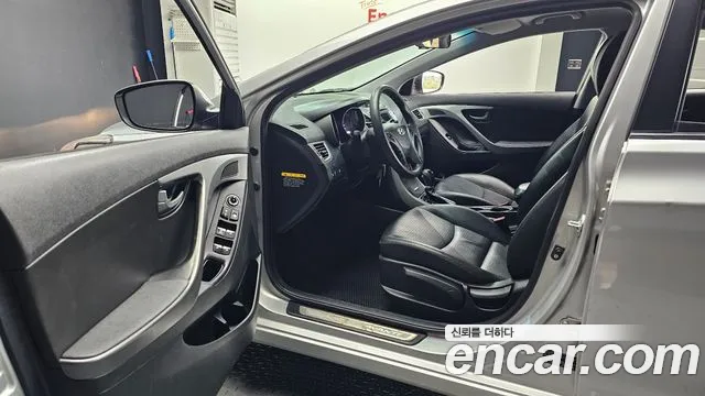 Hyundai Avante 2014 thumb 10
