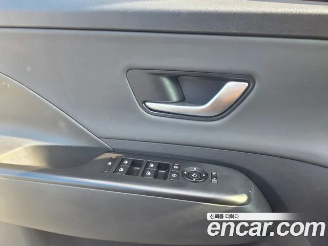 Hyundai Kona 2023 thumb 5