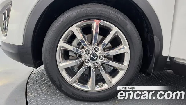 Kia Sorento 2016 thumb 5