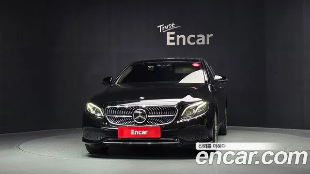 Mercedes-Benz E-Класс 2017 thumb 3