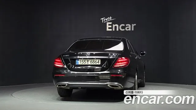 Mercedes-Benz E-Класс 2017 thumb 4