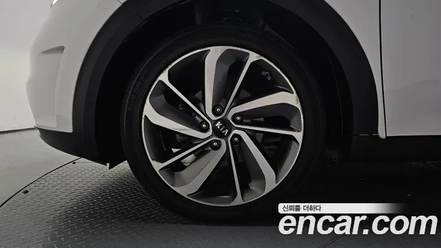 Kia Niro 2017 thumb 5