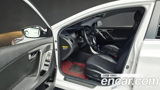 Hyundai Avante 2015 thumb 10