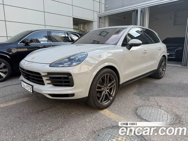 Porsche Cayenne 2022 thumb 10