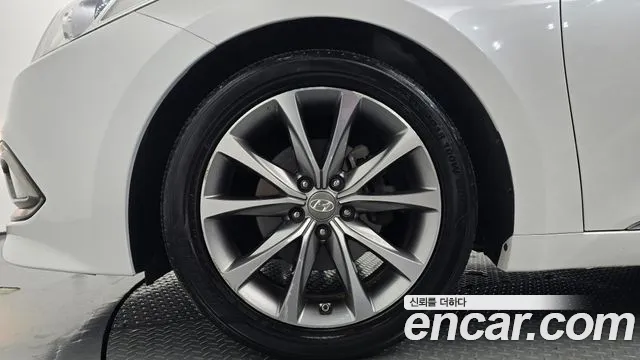Hyundai Grandeur 2014 thumb 4