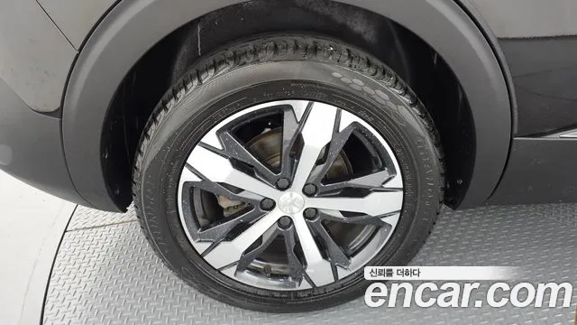 Peugeot 5008 2019 thumb 5