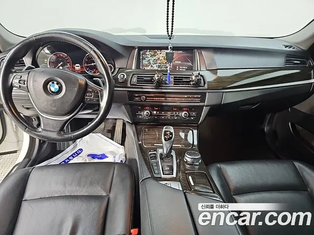 BMW 5-Series 2015 thumb 5