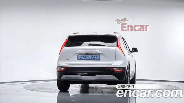 Kia Niro 2022 thumb 3