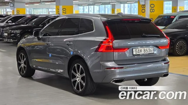 Volvo XC60 2019 thumb 2