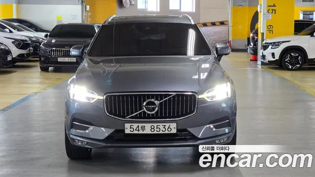 Volvo XC60 2019 thumb 3