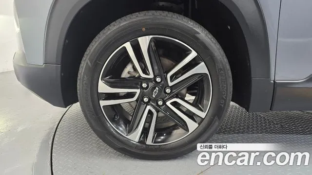 ChevroletGMDaewoo TrailBlazer 2021 thumb 5