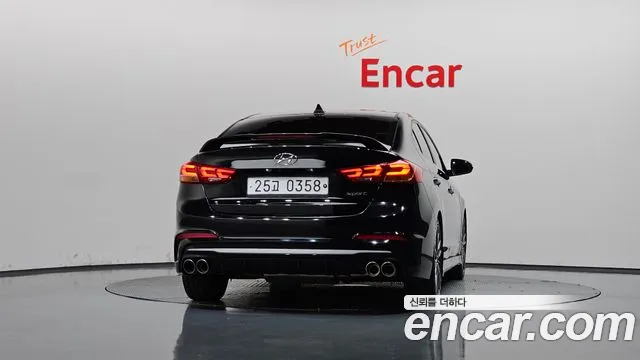 Hyundai Avante 2016 thumb 4