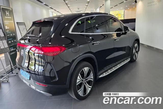 Mercedes-Benz EQE 2023 thumb 2